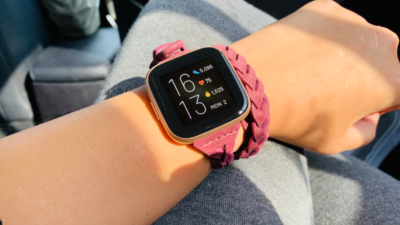 The new screen is nicer than the original, but not by a huge degree. You do get some nice fashion accessories though, like this Kim Shui wrap bracelet.